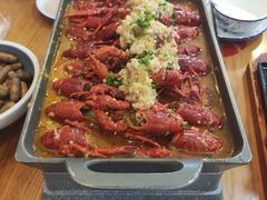 小三金汤酸泥龙虾-鲁小三·大骨自助(金山总店)
