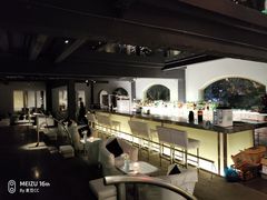 -穹六人间 people 6(岳阳路店)