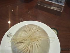 陈士荣蟹黄汤包-鸿运酒楼