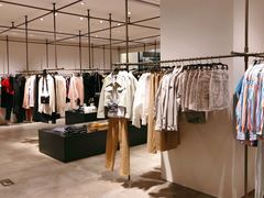 -URBAN REVIVO(西安Momopark店)