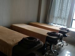 -明眸推拿(黄土岭店)