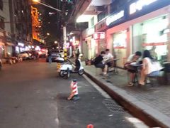 -爱脊康新中式推拿(江汉路步行街店)
