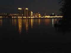 -人民防洪胜利纪念塔