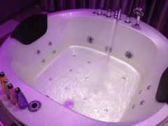 iphone_upload_pic-天鹅恋主题酒店(光谷广场步行街店)