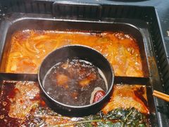 -老牌坊云南鱼豆花火锅(哈西万达店)