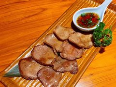-山川小町·极番烧肉(新地假日广场店)