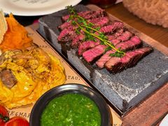 -Mark&Mars Restaurant