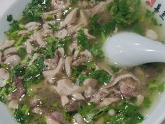 羊杂汤-清真喜兰老丁羊汤特色小吃