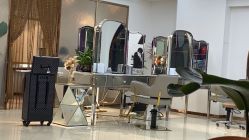 -BULB STUDIO 巴柏明星发型工作室