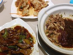 -老码头黑皮肘子锅包肉(赣水路店)