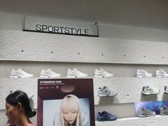 -SALOMON萨洛蒙(北京王府中环店)