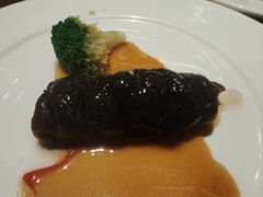 -大中华希尔顿酒店-念自助餐·嗨啤·小龙虾