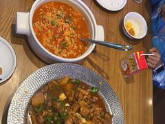 -俭寨大盘鸡·手抓肉·烧烤新疆菜(乌苏路店)