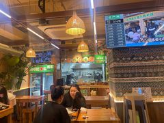 -云阿蛮云南生烫牛肉米线(奉贤路店)