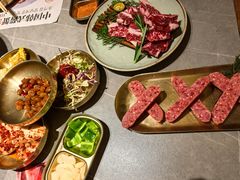 -草家酱蟹炭火烤肉店(珲春南路一店)