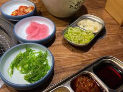 -明洞阿姨·韩式酱蟹烤肉·创意料理(三元桥店)