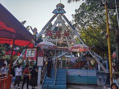 -顺德大良半月城游乐场