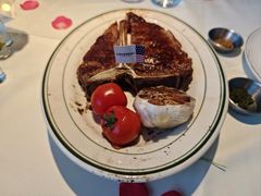 -MONICH牛排融合餐厅(和义大道购物中心店)