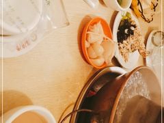 -洞庭洲·防空洞火锅·烧烤·铜锅涮肉(新百广场店)