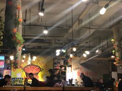 大堂-钢管厂歆瑞源油卤串串香(春熙路太古里店)