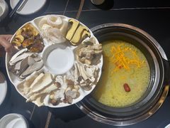 -野菌皇海景野生菌火锅(滨海大道店)