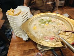 -天成·潮州牛肉脆肉鱼生蚝自助火锅
