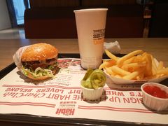-The Habit Burger Grill 哈比特汉堡(复兴soho店)