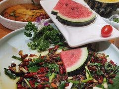 -老滇山寨•云南特色菜•地方菜•民族风情歌舞表演(金碧店)