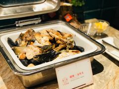 -半岛翡丽海鲜自助餐厅(观风亭店)