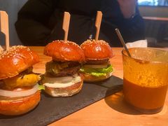 -三勾JJJ Burger&Coffee(梅溪湖店)