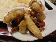 炸蜂蛹-蔼若春.传承云南菜(金碧公园店)