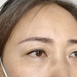 -一个差评成就的纹眉店