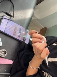 -小乐化妆美甲半永久培训学校