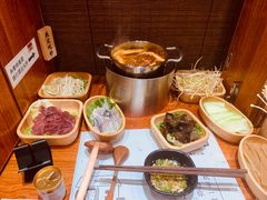 -独食火锅·半米屋台(直营总店)