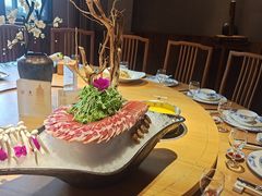 -头上红煨盐鸡·非遗院子餐厅