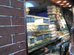 -白玉兰食品(汇联商厦店)