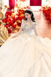 -不晚国际婚纱礼服