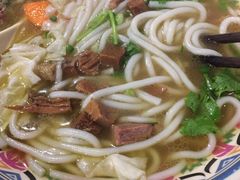 -鑫花溪牛肉米粉(人民广场店)