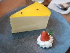 -彳亍咖啡·这里(水湾路店)