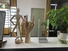 -LOGO眼镜·蔡司品牌折扣店(龙华清湖店)