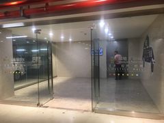 -绿地缤纷城-停车场