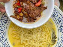 -李与白包子铺(桐梓林店)