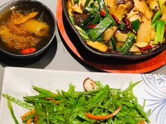 -云海肴·汽锅鸡·云南菜(高德置地店)
