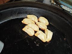 -洋洋锅贴