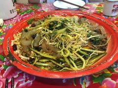 -闯关东东北农家菜(崂山石老人店)