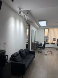-LILI·HAIR SALON理理造型