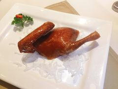 烤乳鸽-利苑酒家(华熙国际店)