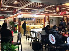 大堂-汇吃汇喝美食街(上海建发浦悦荟广场店)