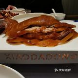 大快朵颐烤鸭时
