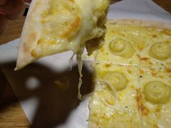 芝士榴莲披萨-LYFATTI 莱芙缇(赣水路店)